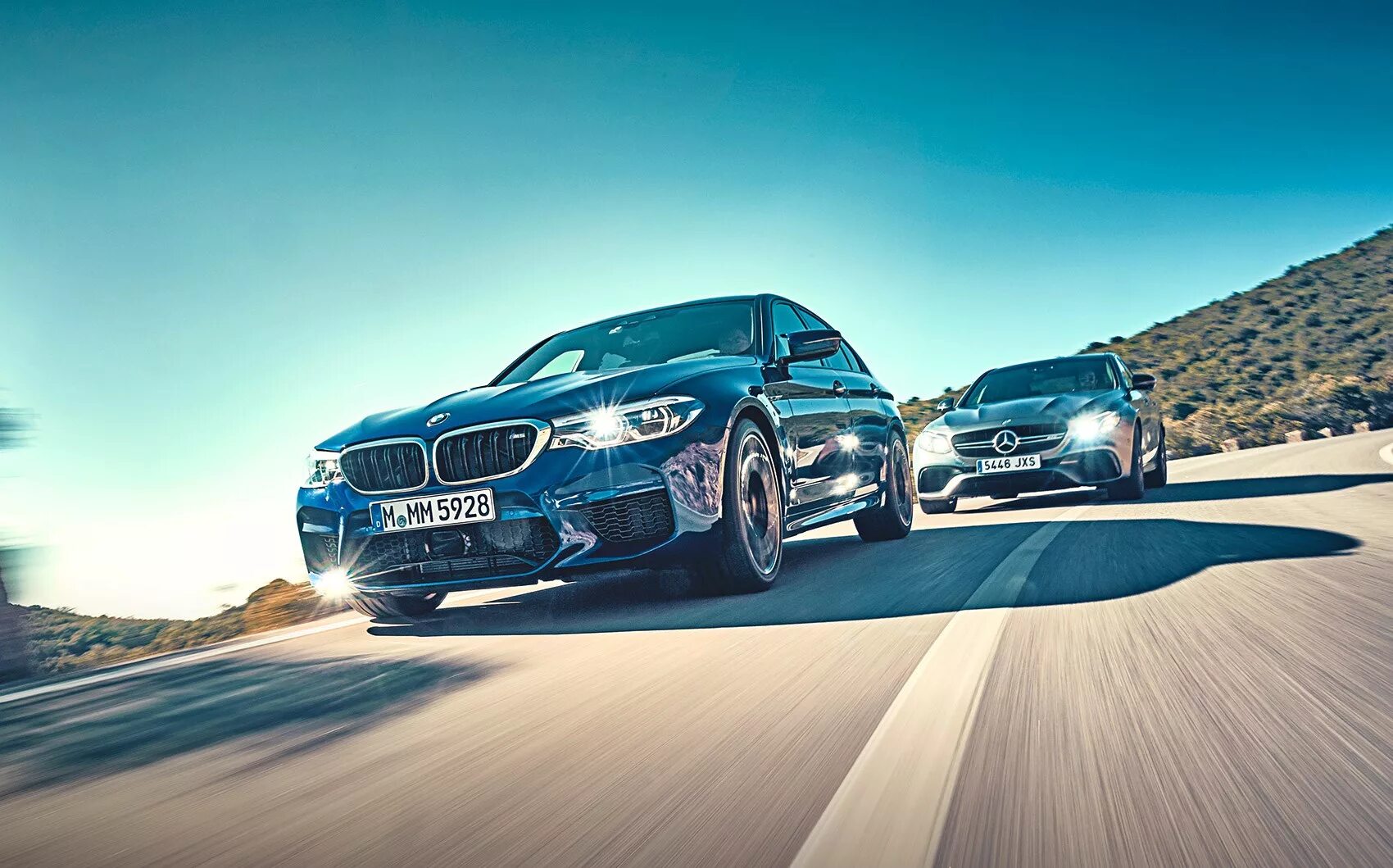 Я м 5 ты амг. BMW m5 f90 vs Mercedes e63 AMG. BMW m5 vs Mercedes e63. BMW m5 vs Mercedes e63 AMG S. BMW m5 e63 AMG