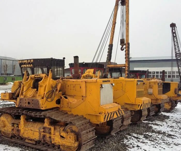 Komatsu d355c. Трубоукладчик komatsu d355. трубоукладчик бульдозер komatsu d355. трубоукладчик komatsu d355c-3. габариты комацу д 355 трубоукладчик.