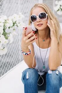 Телефоны модные для девушек