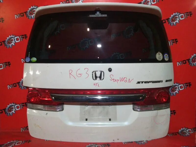 Honda stepwgn rg1. Багажник на крышу honda stepwgn rf1. Honda stepwgn 2017 багажник. Задняя дверь honda stepwgn. Задняя дверь honda stepwgn.