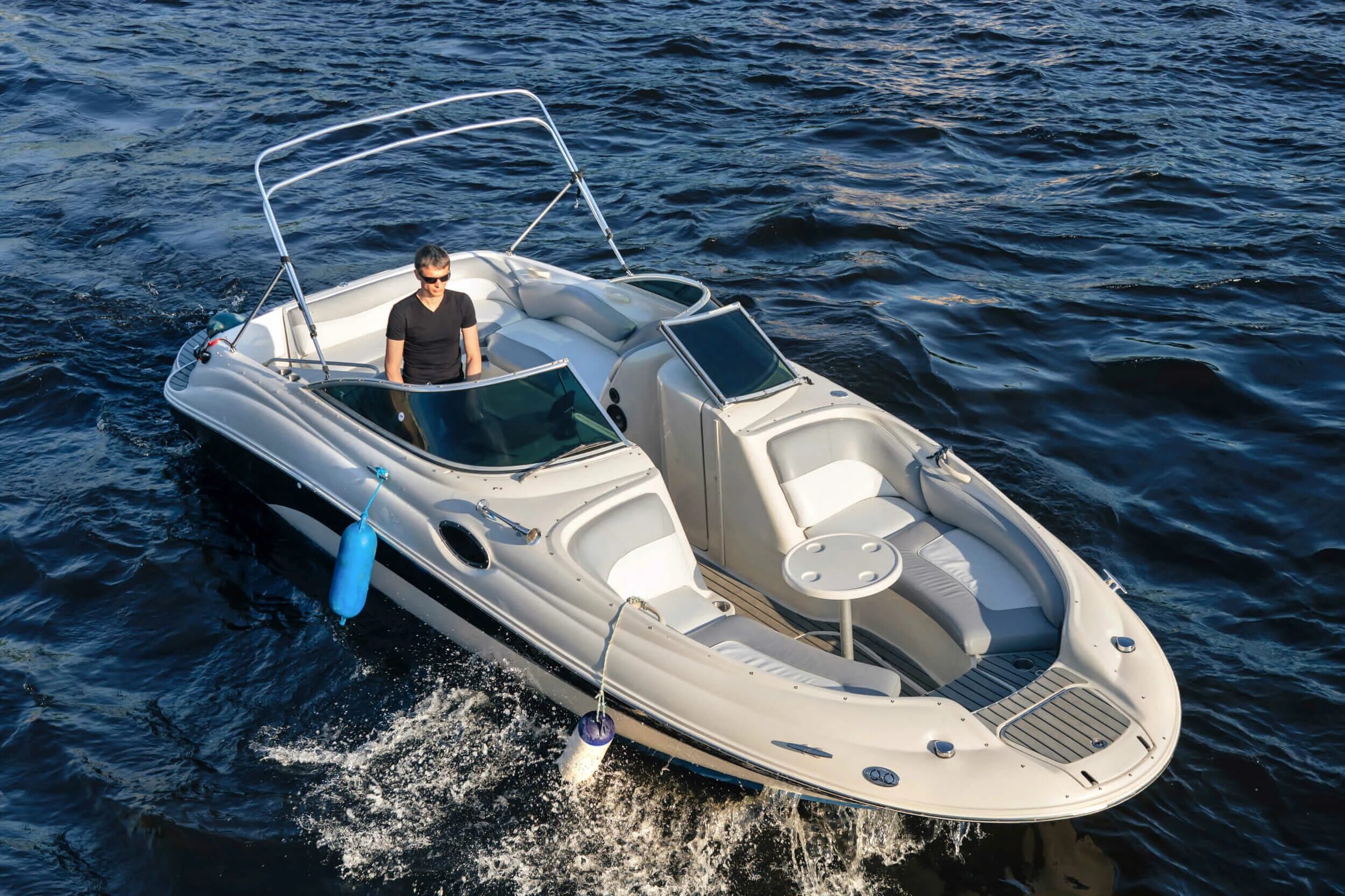 Катер sea ray 185 sport. Черный финский катер xo marine. Стингрей 240cs. Катер xo 240 rs open. Miyama mf240.