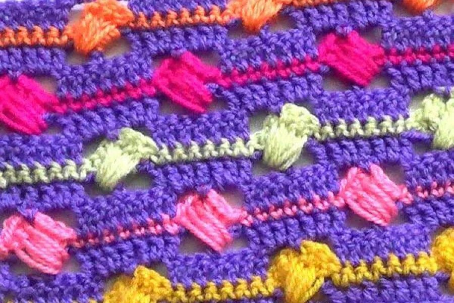 1000 узоров вязания крючком в. полосатые узоры крючком. вертикальные узоры крючком. ажурные вертикальные полосы крючком. разноцветные узоры крючком.