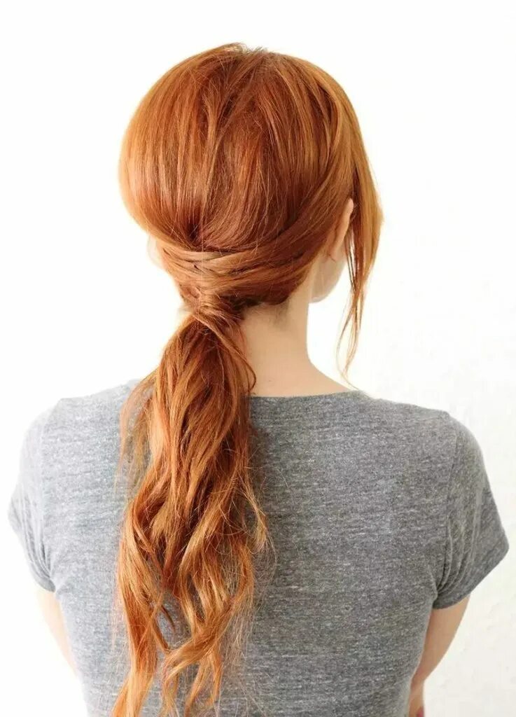 Плавный хвост. Рыжие волосы со спины. Повседневные прически на длинные волосы. Повседневные прически на жирные волосы.