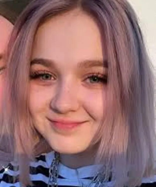 Забеременевшая в 13 лет Дарья Суднишникова впервые показала лицо дочери LEDILA Д