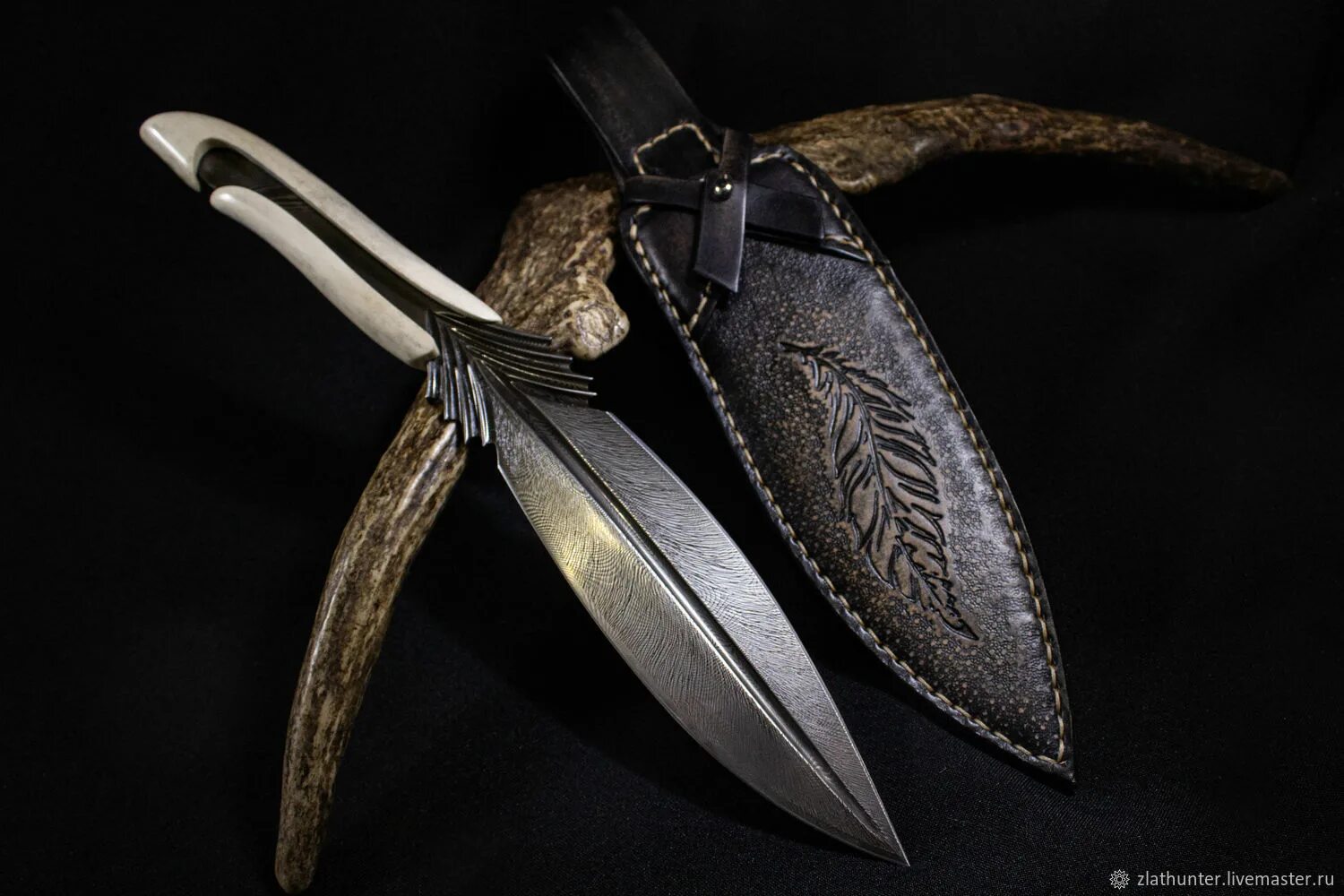 Ручная сталь купить. Damascus Steel нож. Нож перо Дамаск. Дамаск перо клинок. Нож Златоуст дамасская сталь.