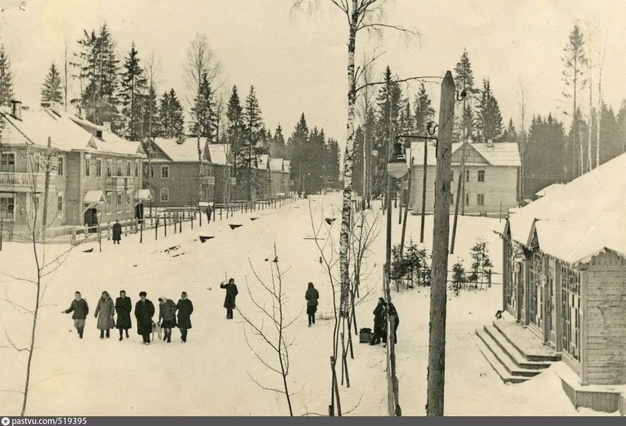 Поселок кобринское гатчинского района. Карташевская гатчинский район. Деревня погост гатчинский район на карте. Церковь воскресения христова в суйде, село воскресенское. Людмила нещадим глава администрации гатчинского района.