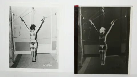 Bettie Page Sexy Pin-Up 4'' x 5'' B&W Vintage Irvin...