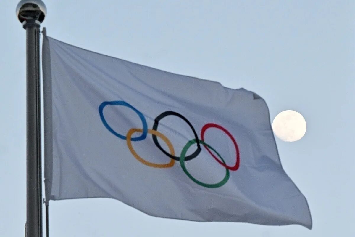 Олимпийские игры запрет. Лос Анджелес 2028 Олимпийские игры. Олимпийский флаг. Летние Олимпийские игры 2022.