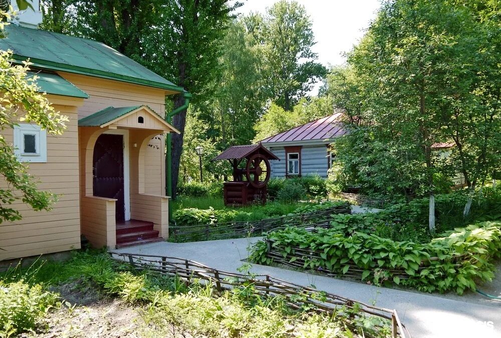 Музей заповедник чехова. Мелихово усадьба чехова туристы. мелихово территория. мелихово усадьба чехова туристы поклонники. мелихово инфраструктура.