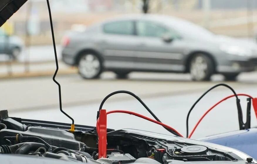 Услуги такси прикурить автомобиль. Прикурить автомобиль. Прикурить автомобиль услуга. Прикурить автомобиль. Прикурить авто картинки.