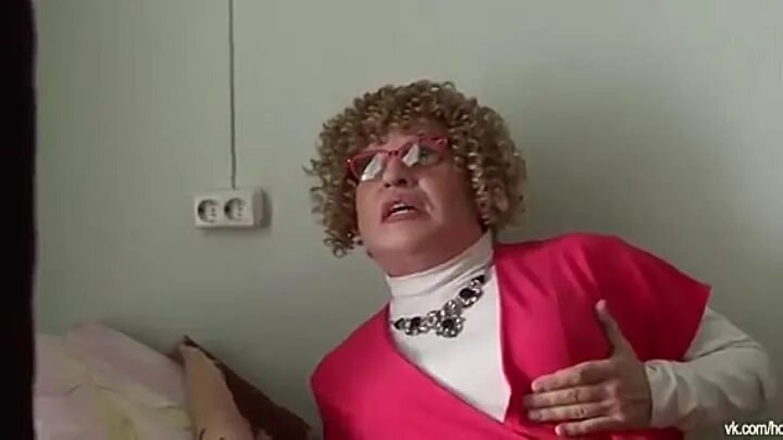 Рева бабушка легкого поведения. Александра павловна фишман. Бабушка лёгкого поведения 1. Александра павловна фишман. Ревва бабушка легкого поведения.