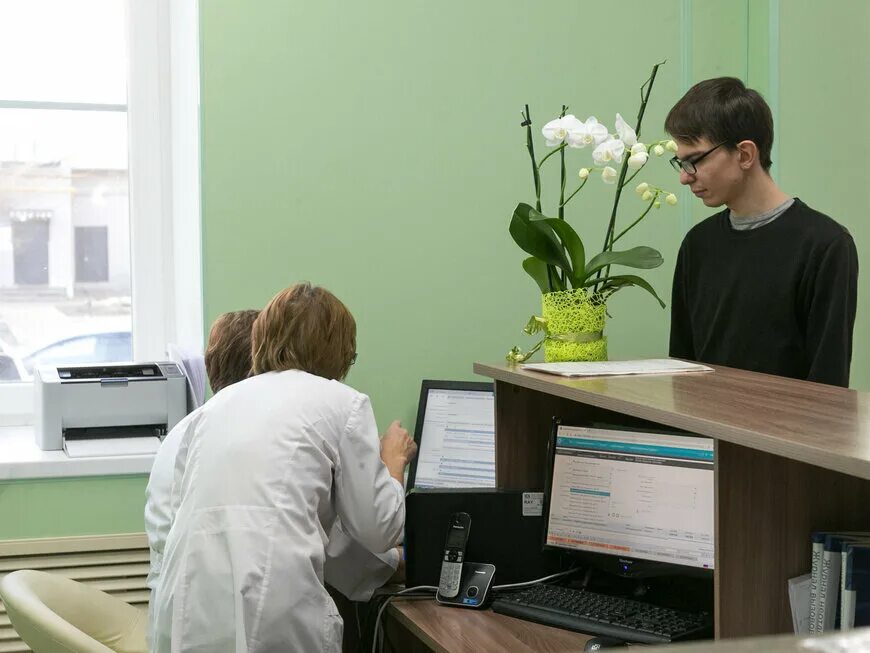 Зорге 103 казань поликлиника. В казани работают поликлиники. 23 поликлиника казань. Гладилова 28 поликлиника казань фото внутри. Поликлиника казань.