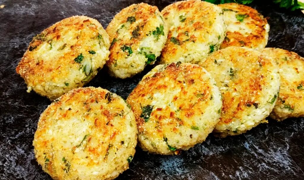 Капустные котлеты очень вкусные на сковороде. Капустные котлеты. овощные котлеты. вкусные овощные котлеты. котлеты овощные постные.