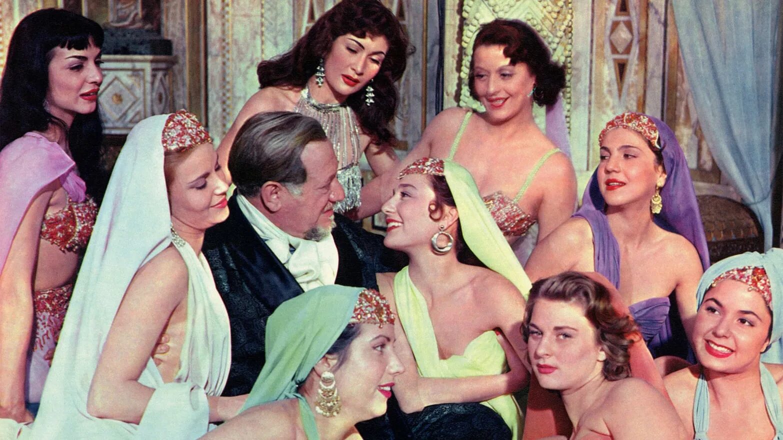 Гарем девушек и парень. Иркин гарем. harem (1967) гарем. женщины в гареме.