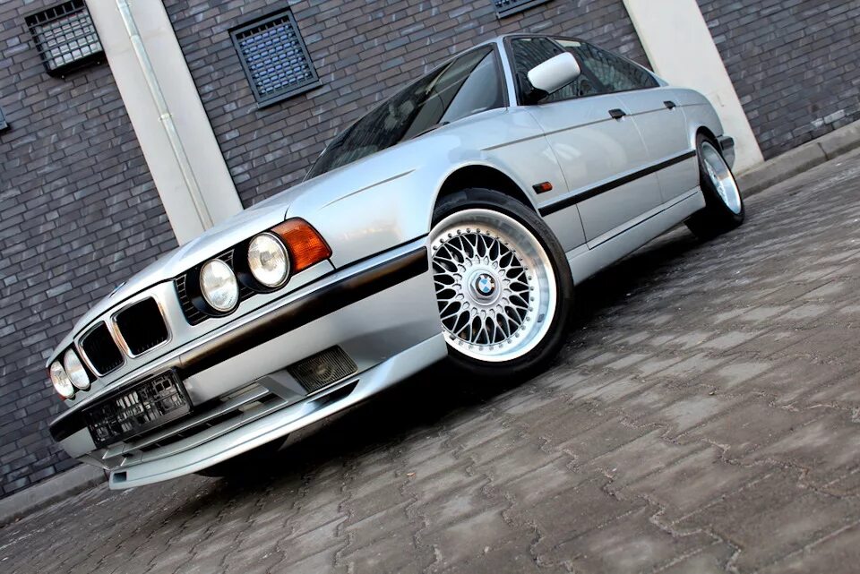 BMW e34 v8. БМВ е34 1993. BMW e34 540i v8. BMW e34 buy. Купить бмв из японии