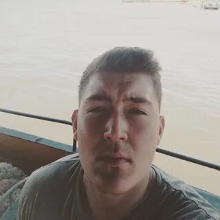 Лев левченко
