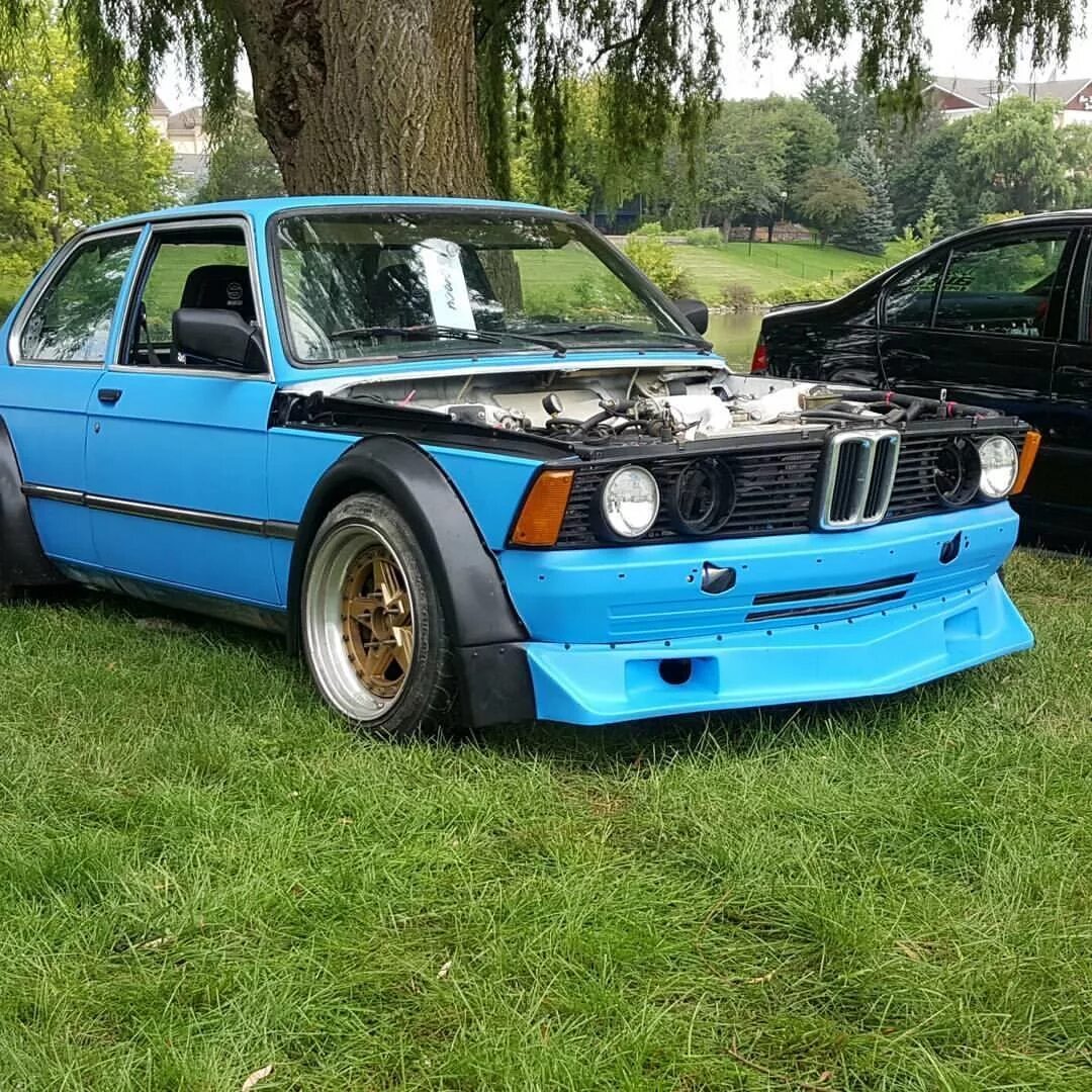 BMW e21. BMW e21 синяя. BMW e21 Sport. BMW e21 обвес. Бмв 21 купить