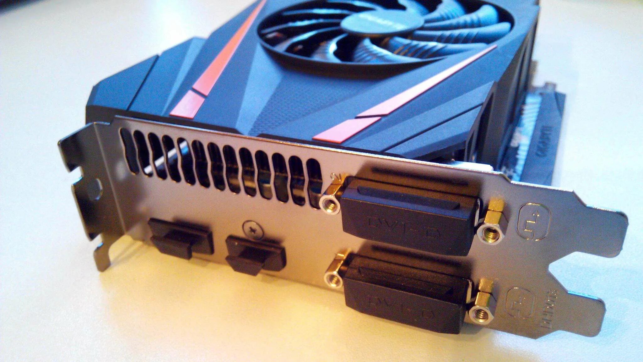 Gigabyte gtx 1060 mini itx. Gv-n1060ixoc-3gd. gigabyte geforce gtx 1060 mini itx oc 3g. gtx 1060 доп питание. 1060 3gb gv-n1060ixoc-3gd.