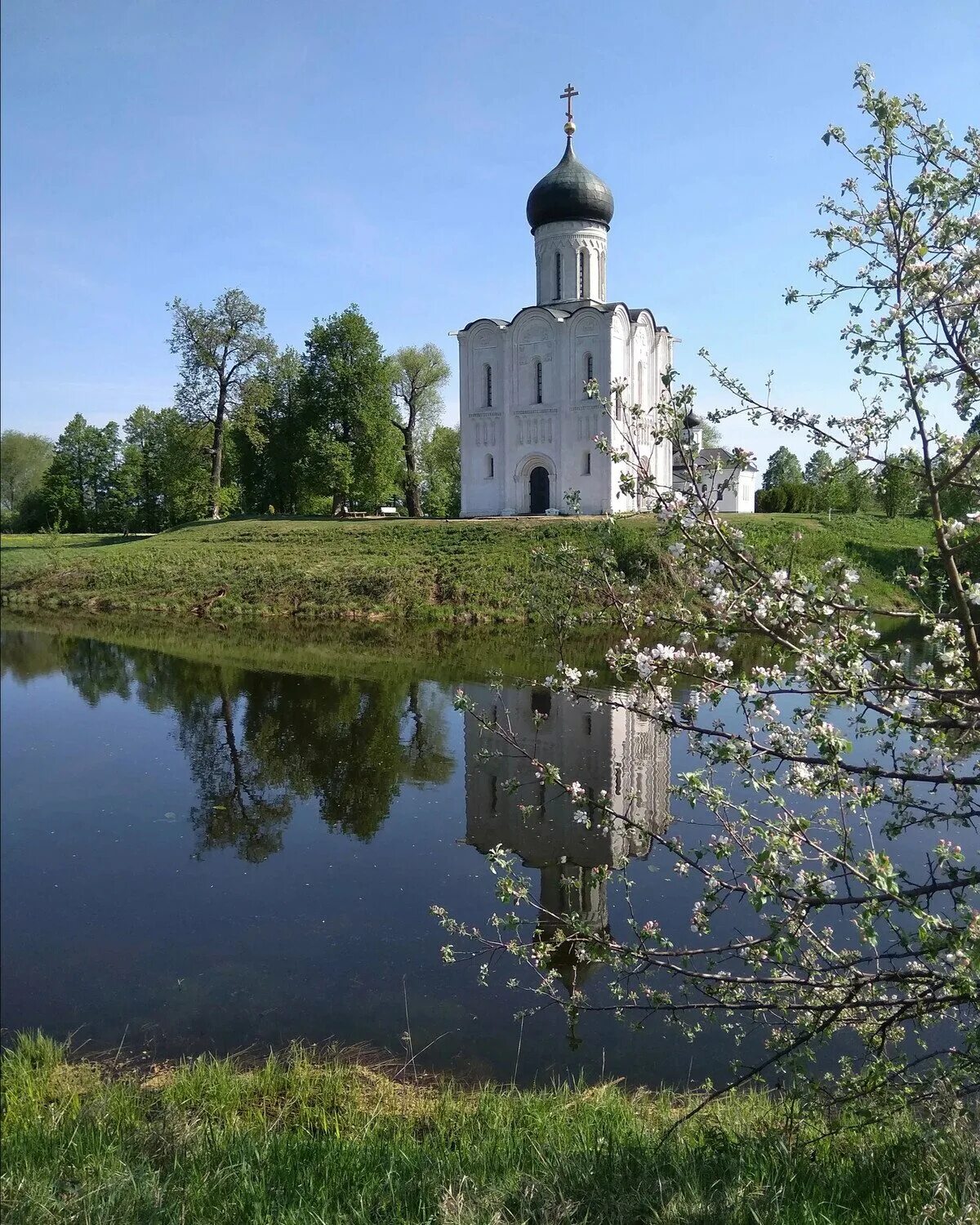 Покрова на нерли как добраться на машине. Храм покрова на нерли. боголюбово на нерли. церковь на нерли владимирская область.