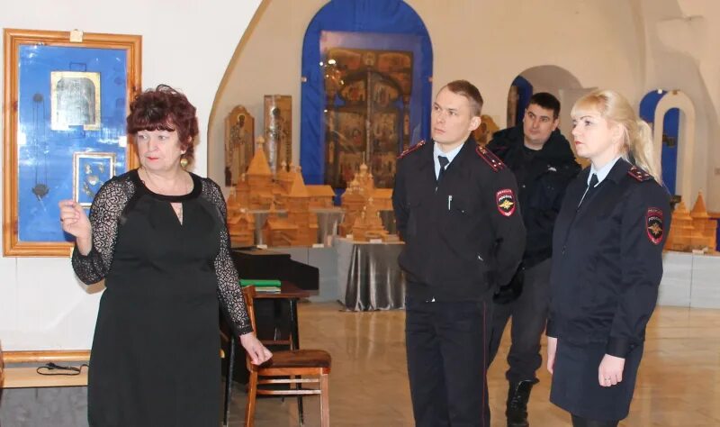 Тотьма версия подслушано. Полиция тотьма. отделение полиции в тотьме. тотьма новый отдел полиции. подслушано тотьма.