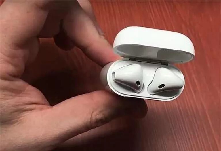 Разряжается наушники airpods. Перезагрузить аирподс. Перезагрузить аирподс 2. Перезагрузить наушники AIRPODS. Перезагрузить наушники аирподс.