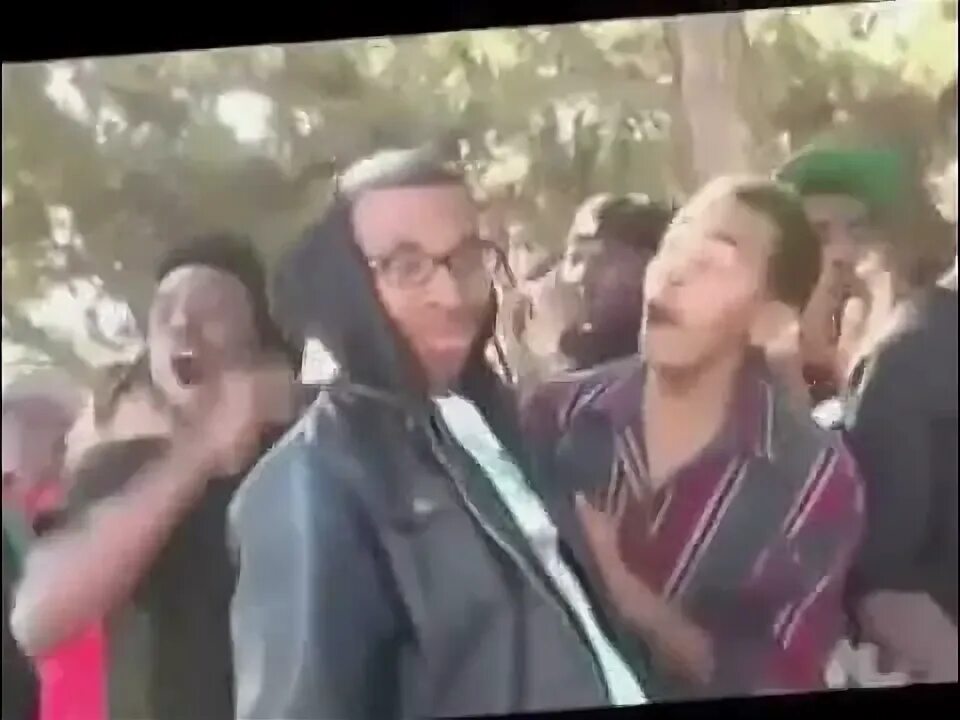 Извините плакат. I entered the wrong number. Wrong number мем. Wrong number. Wrong number мем.