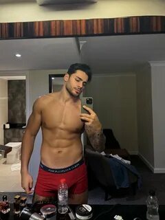 FitNarad tweet picture.