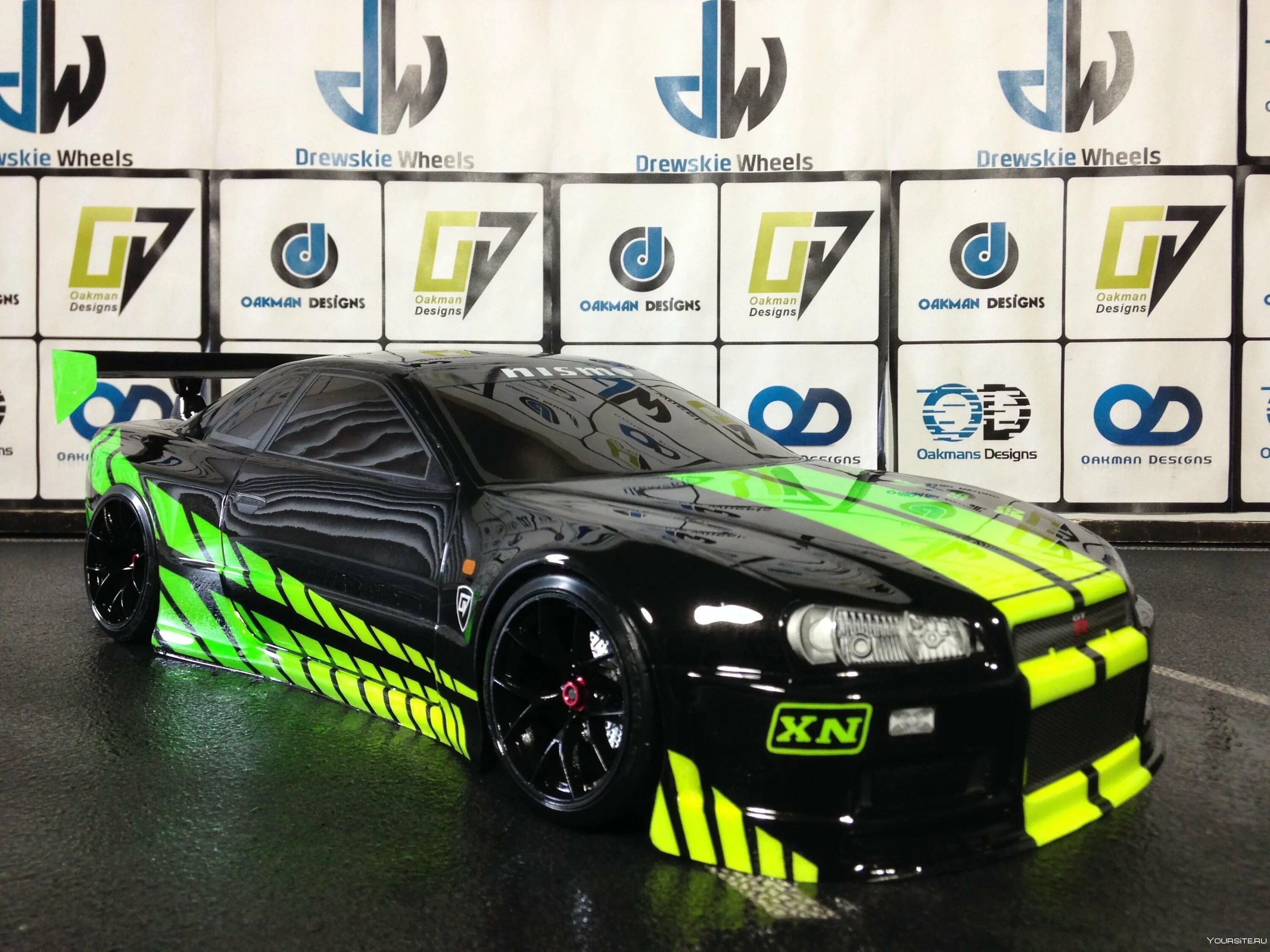 Фото винилов. Nissan Skyline gtr34 RC Drift. Винил на ГТР р34. Nissan Skyline GTR r34 car Design. Кар паркинг винил Skyline-GTR 34.