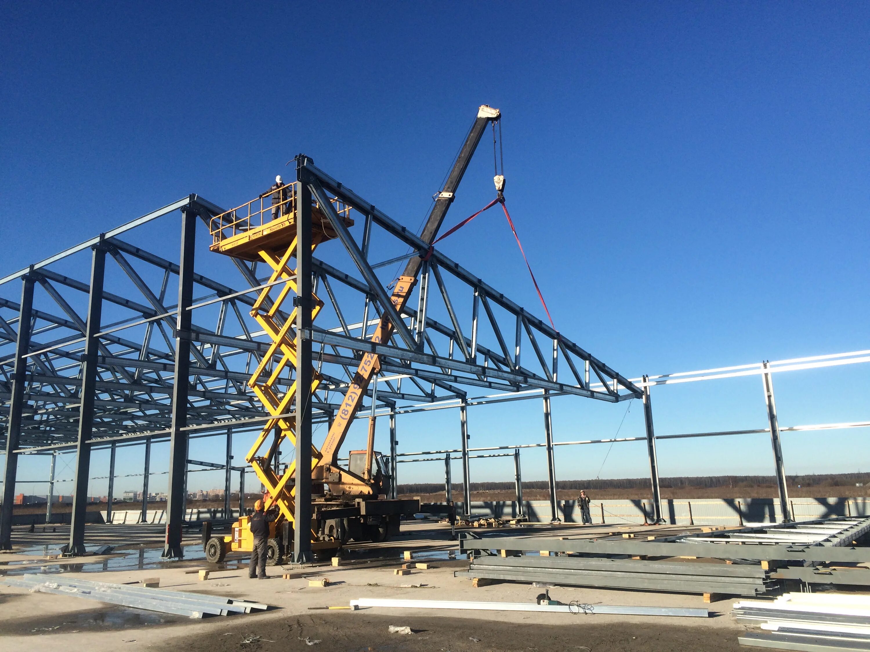металлокаркас здания фото. монтаж строительных металлоконструкций. металлические каркасные здания. конструктивные элементы каркаса здания. фахверк лстк.