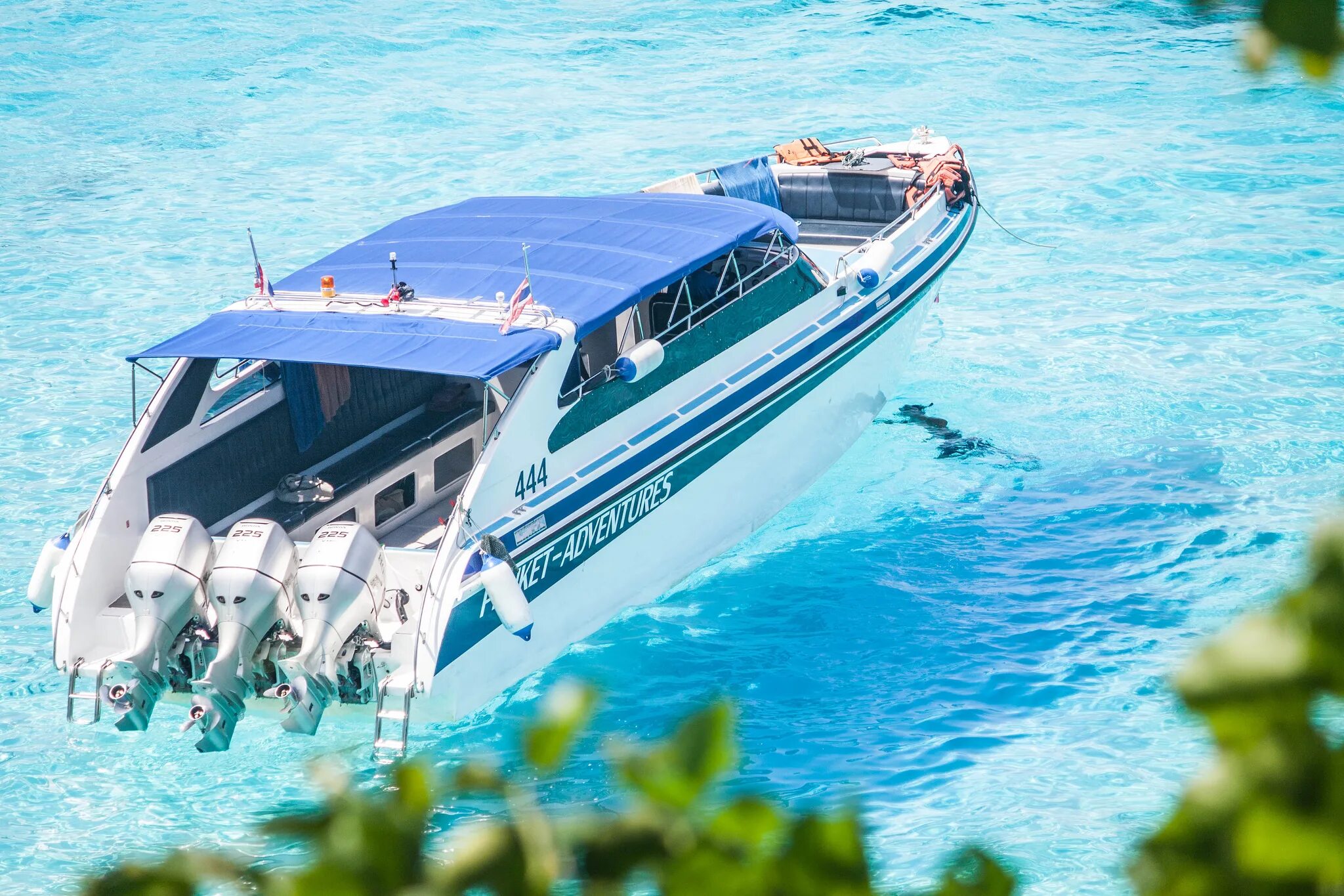 Спидбот в Тайланде. Спидбот Пхукет. Катер в Тайланде. Speedboat Тайланд. Трансфер на пляж