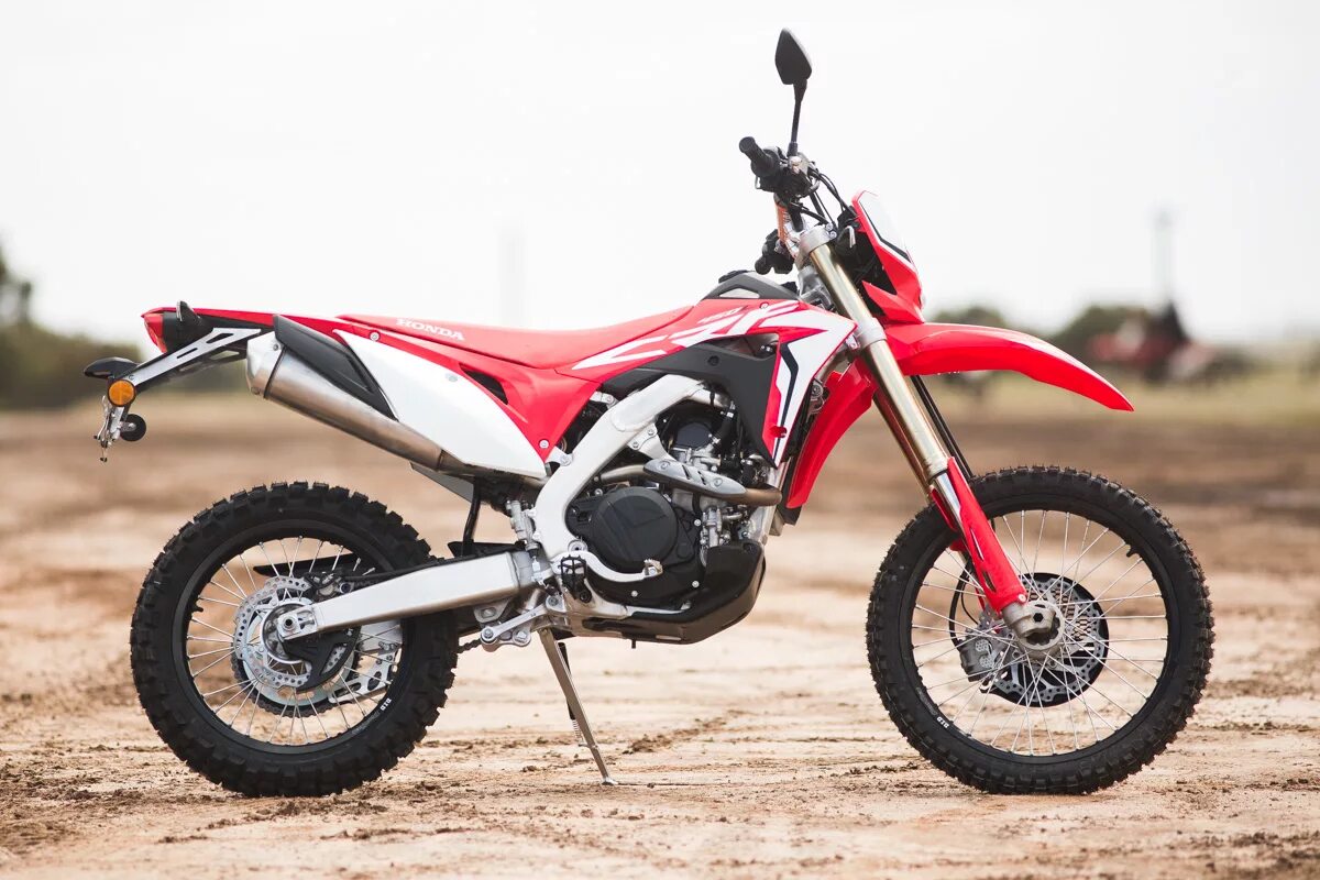 Honda crf l. Honda crf450r. Honda 450 эндуро. Honda CRF 450l 2022 Enduro. Хонда СРФ 450 Л.