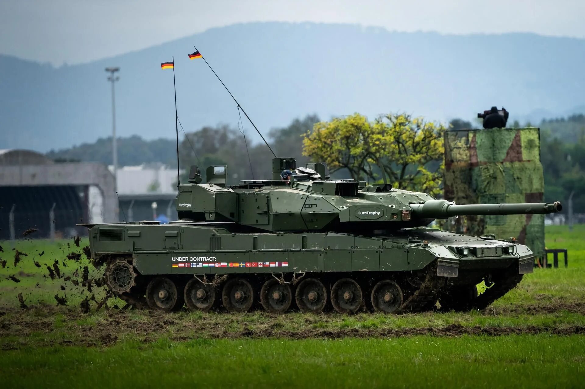 Леопард 2к. Mbt leopard 2a7. танк leopard 2a7+. леопард 2 trophy. танк leopard 2025.