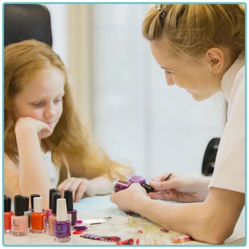 с каких лет делают маникюр