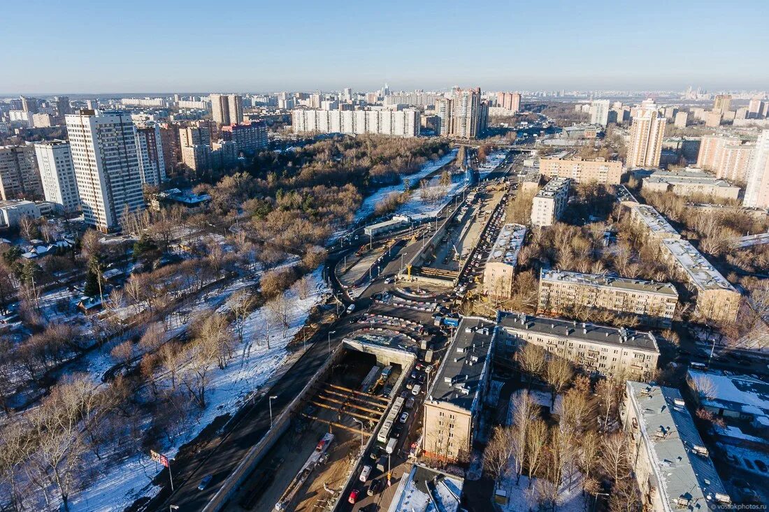 Тпу аминьевская. Аминьевская улица. Метро аминьевское шоссе. Аминьевская улица. Аминьевская улица в москве.
