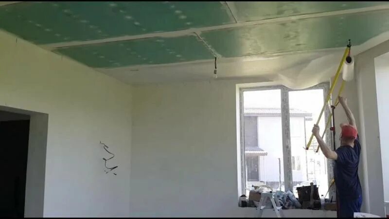 Косметический ремонт потолка своими руками. Стеклохолст на потолок. Покраска потолков стеклохолст. Стеклохолст для стен под покраску. Стеклохолст на потолок.