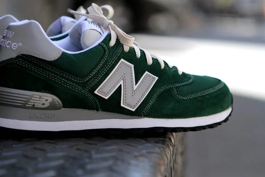 Кроссы new balance. New Balance кроссовки 574v2. New Balance 574 Classic Green. New Balance 574 Classic зеленые. Нью бэланс 574 зеленые женские.