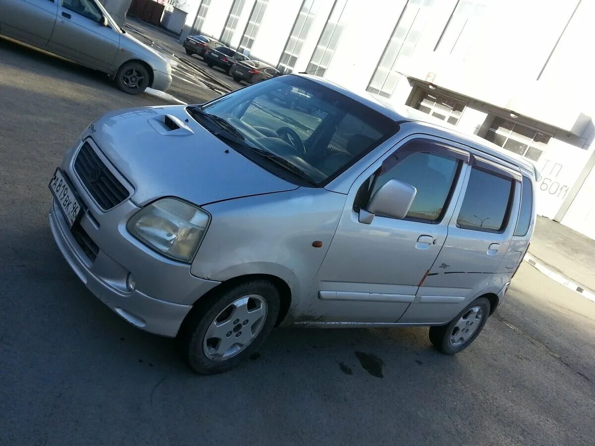 Сузуки 1999 год. Suzuki Wagon r 1999. Suzuki Wagon r+ 1999. Suzuki Wagon r Plus 1999. Сузуки вагон r 1999.
