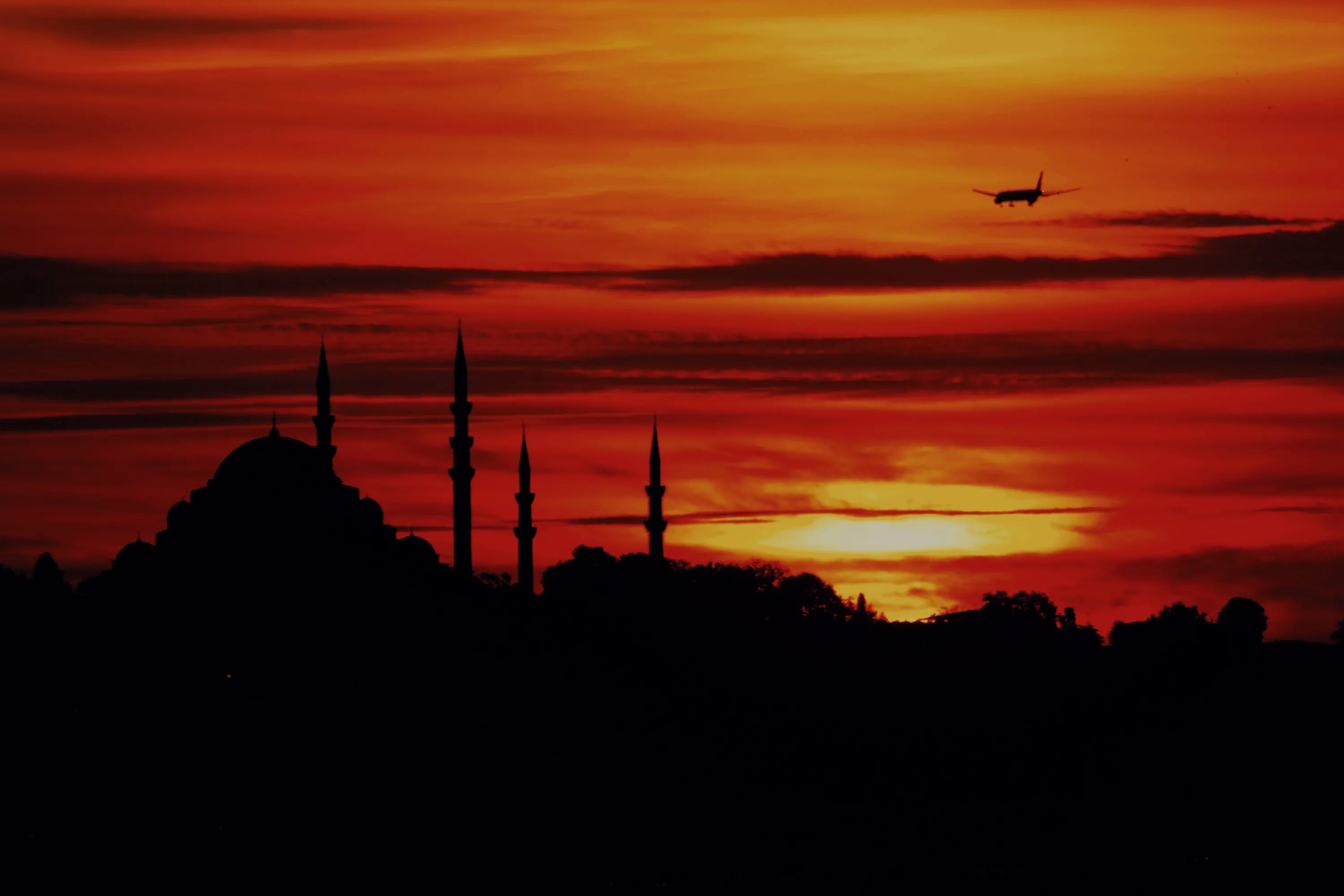 Закат солнца ураза. Мечеть Турция Восход. Мечеть на закате. Закат над Стамбулом. Закат над мечетью.