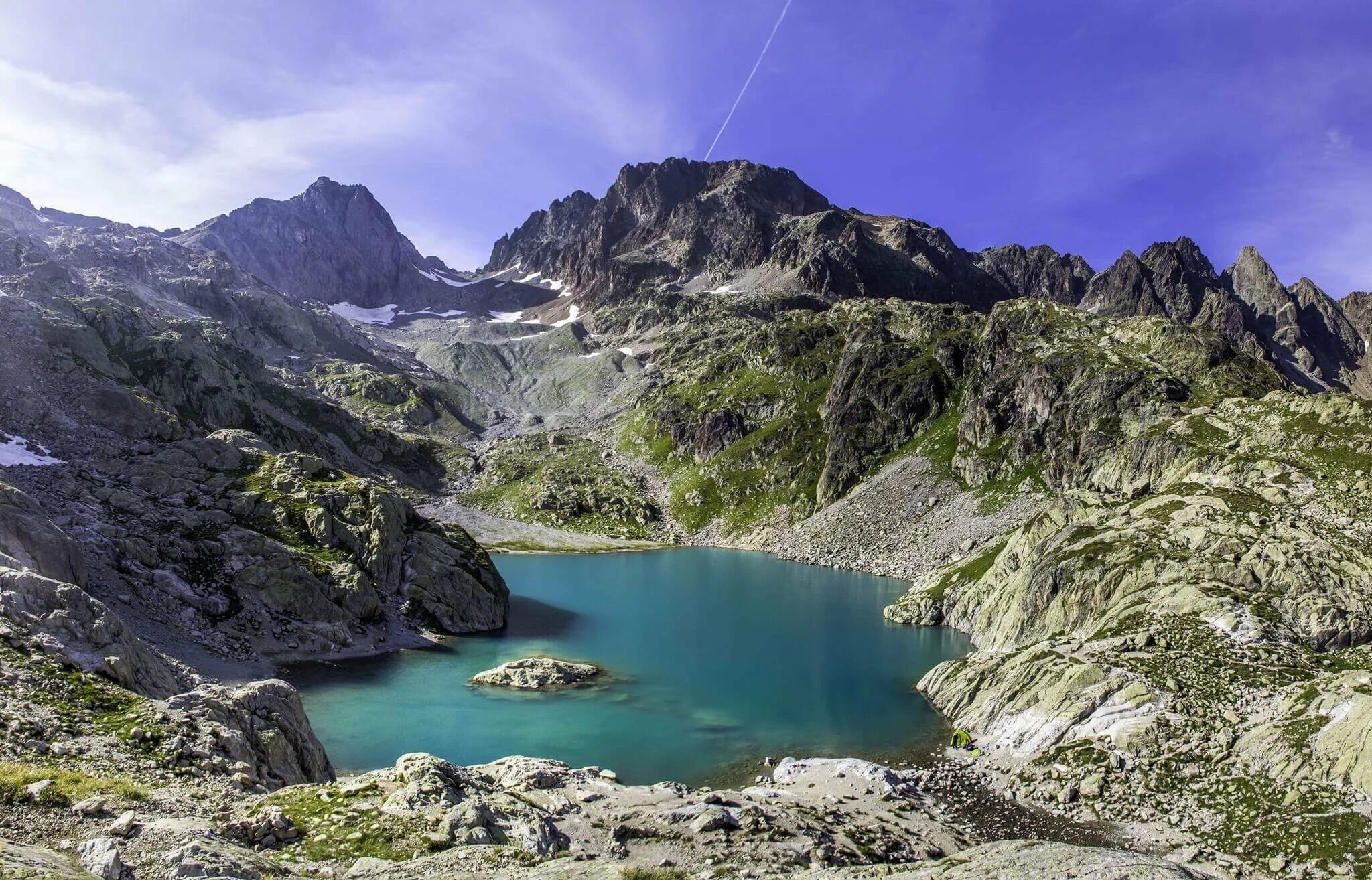 Lac версии. Lac blanc (chamonix). блан озера франции. шамони франция. auvergne-rhone-alpes лион.