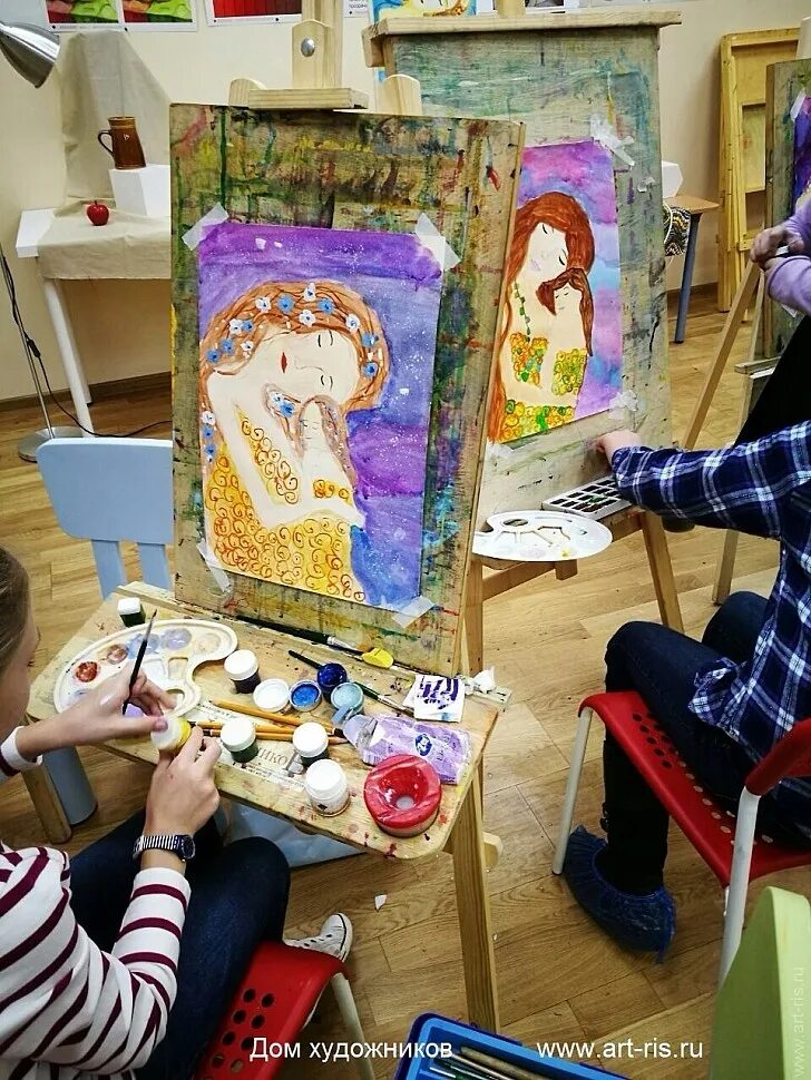 город губкинский школа искусств. ребенок художник. планшет школа художников. ребенок художник. занятия живописью.