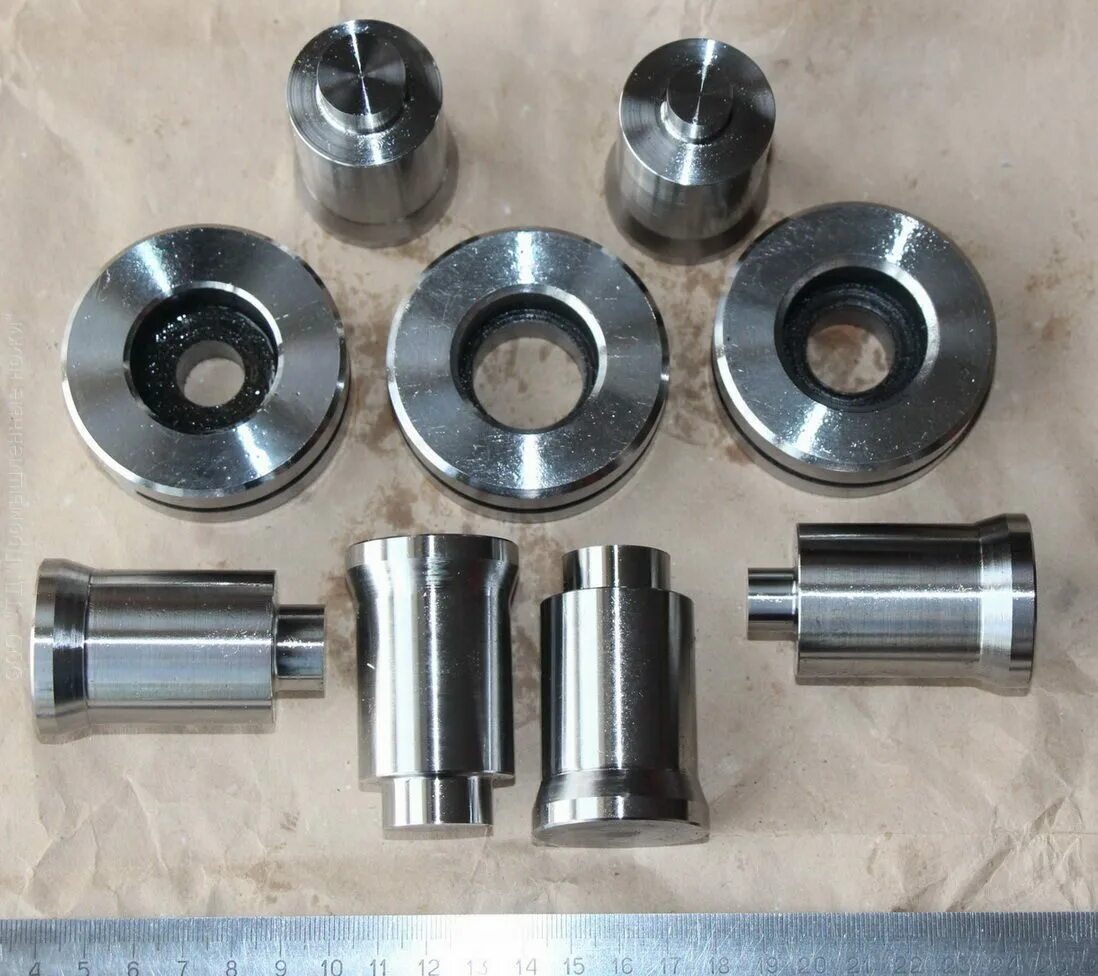 Пуансон и матрица для пробивки отверстий. Матрица и пуансон для пресса. Матрица и пуансон для пресса. Матрица и пуансон для пресса. Пуансон-матрица 151.