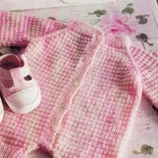 Комбинезон спицами для беби