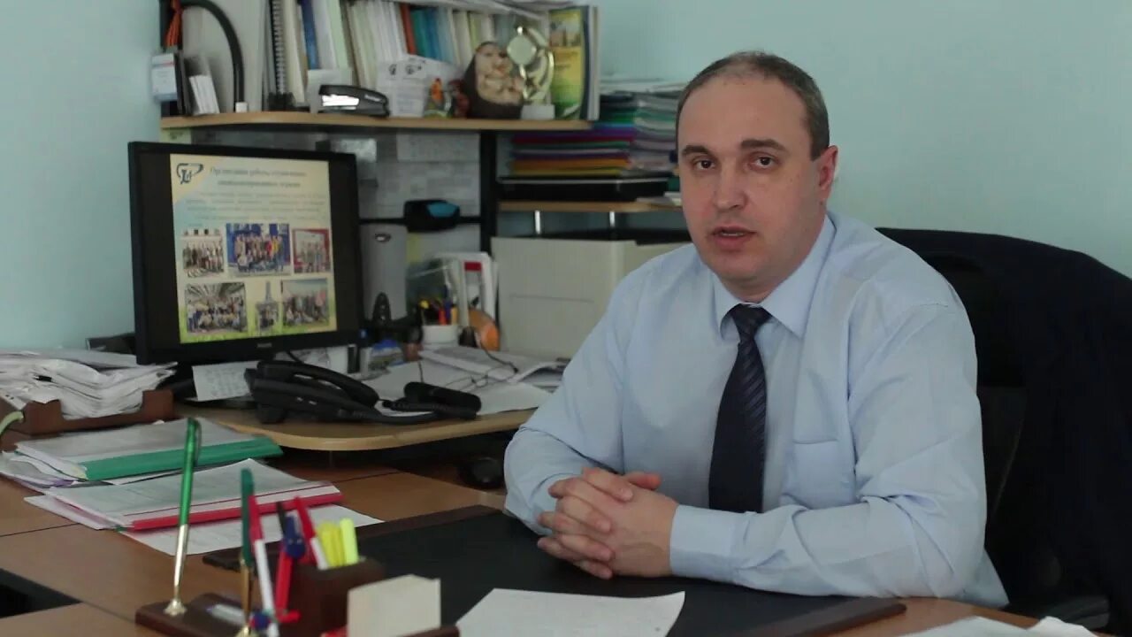 Декан 11. Декан. декан факультета. декан страшильного факультета. ягту декан архитектурно строительного факультета.