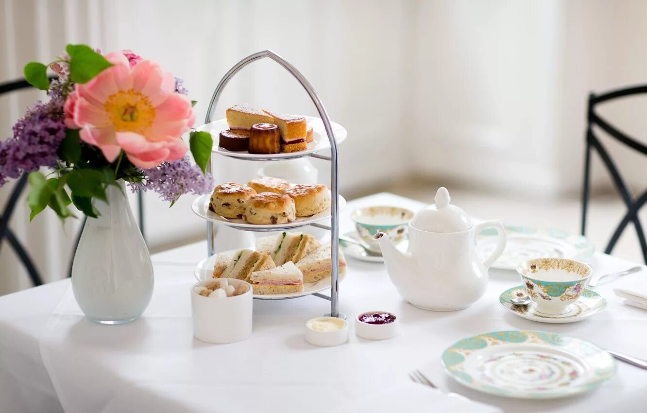 уютные завтраки. кухня завтраки утром. весенняя сервировка стола. романтическое утро. уютная кухня.