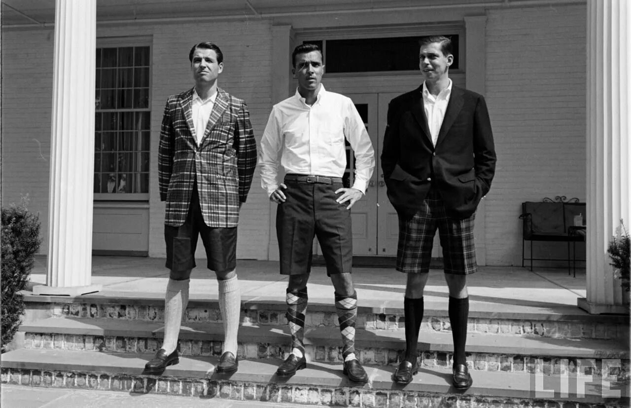Костюмы 50-х годов мужские. Мужская мода 1960-х. Мужская мода 50-х годов в Америке. Шорты 80-х годов мужские. Рассказ шорты