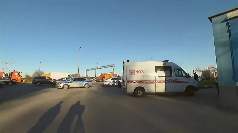Грузовики на мкад. 53 м километре. Мкад. Мкад. Камеры для грузовых на мкаде.