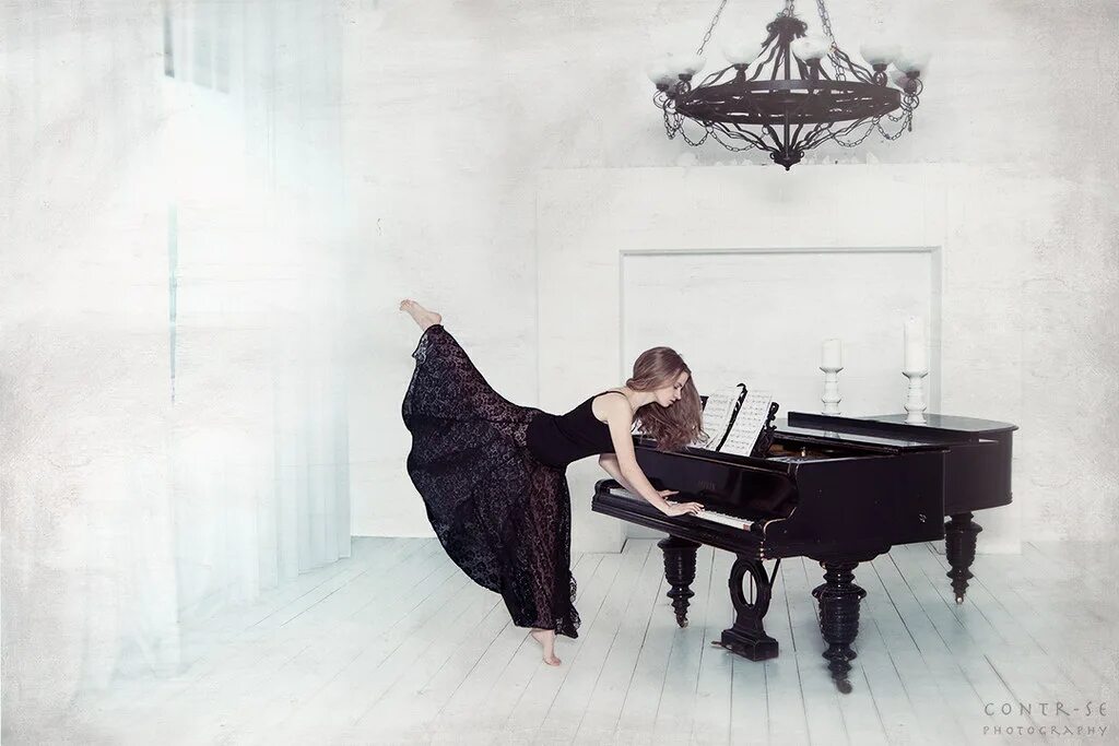 Танец фортепиано. Ах, это сказочное искусство! музыки. Фортепиано и танец женщины. Танцы на столе. Фортепиано танцы.