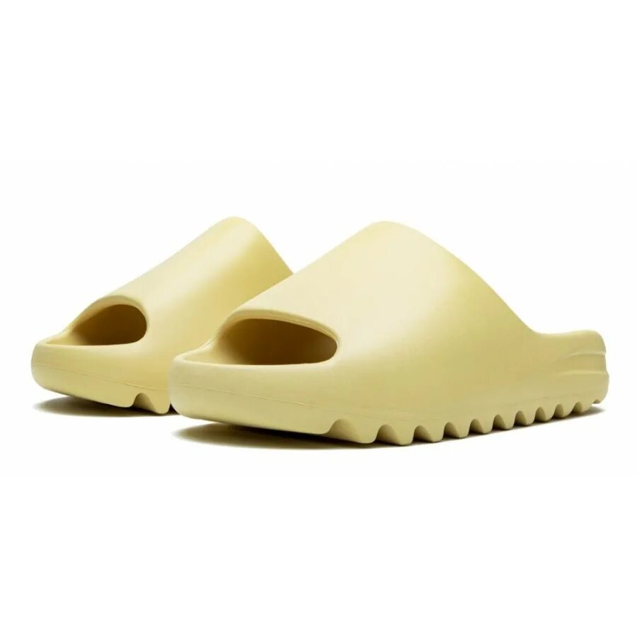 Adidas Yeezy Slide. Adidas шлепанцы Yeezy. Тапочки адидас Yeezy Slide.