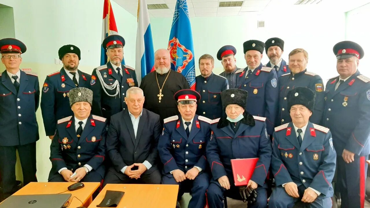 Казачье общество адреса. Казачий круг донские казаки. Ставропольские казаки. Казачье общество уват. Казачьи общества.