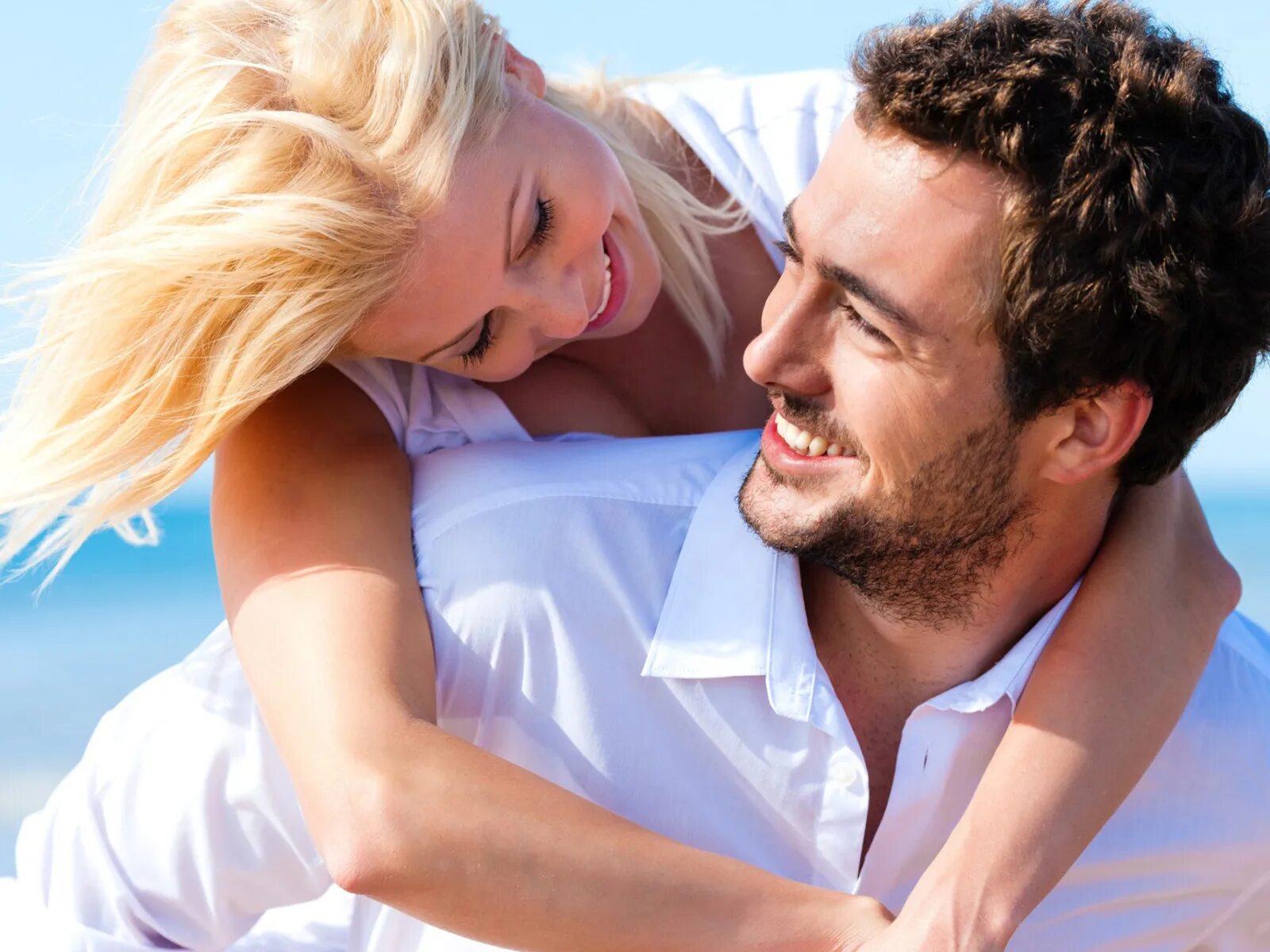 С правильным мужчиной все будет очень. Цитаты про мужчин. Когда мужчине женщина нужна картинки. Правильный мужчина. С правильным мужчиной картинки.